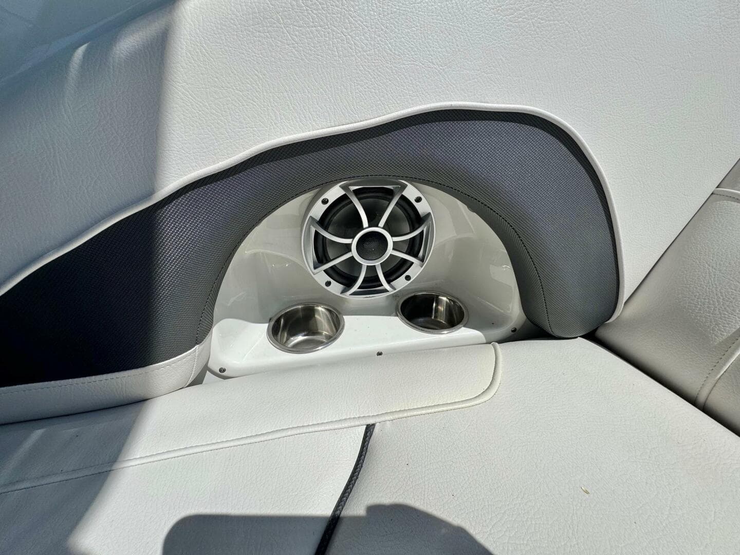 2020 Crownline 264 Cr — photo 89