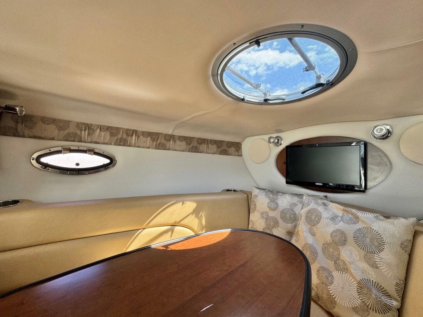 2020 Crownline 264 Cr — photo 113