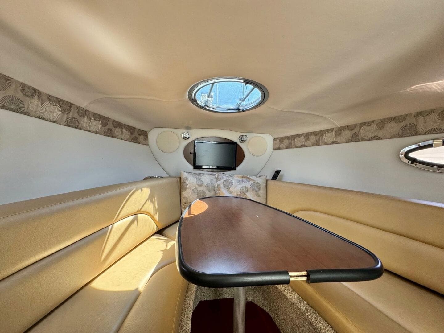 2020 Crownline 264 Cr — photo 111