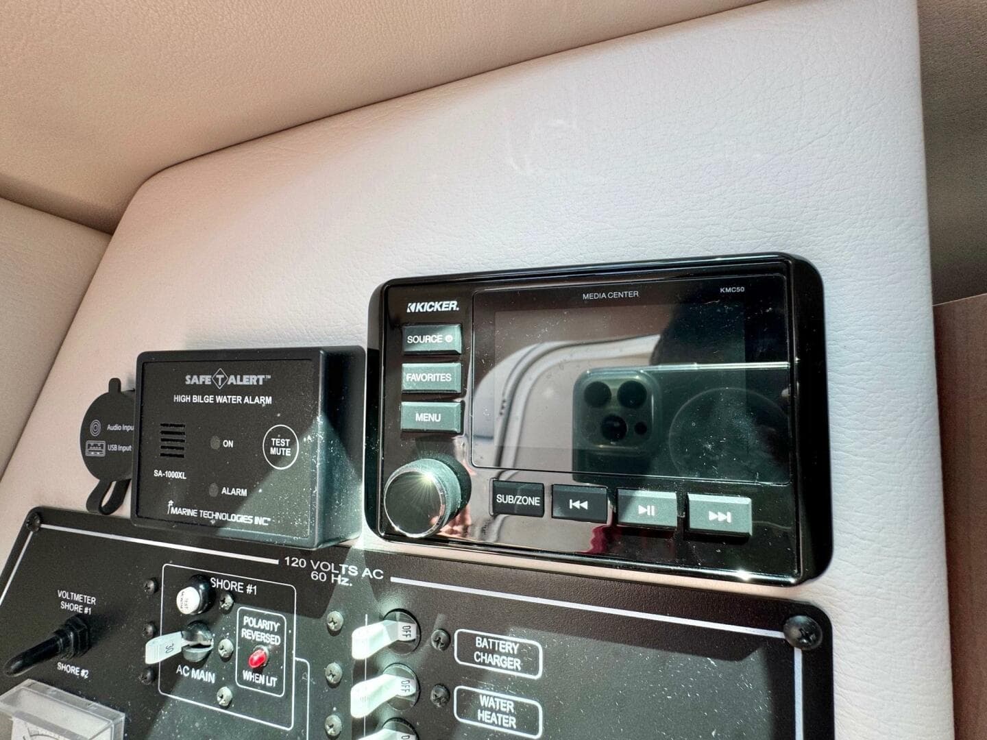 2020 Crownline 264 Cr — photo 118