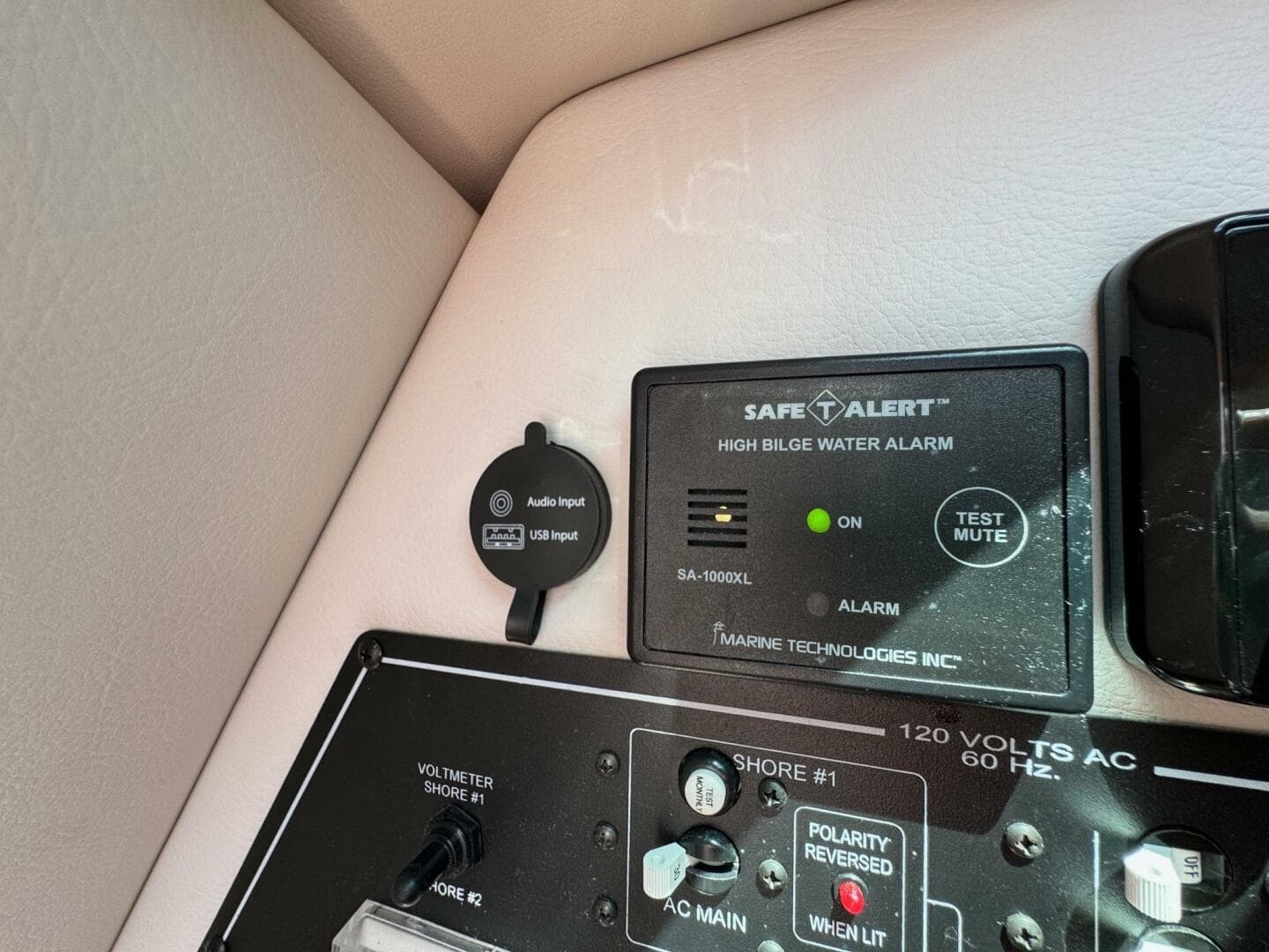 2020 Crownline 264 Cr — photo 119