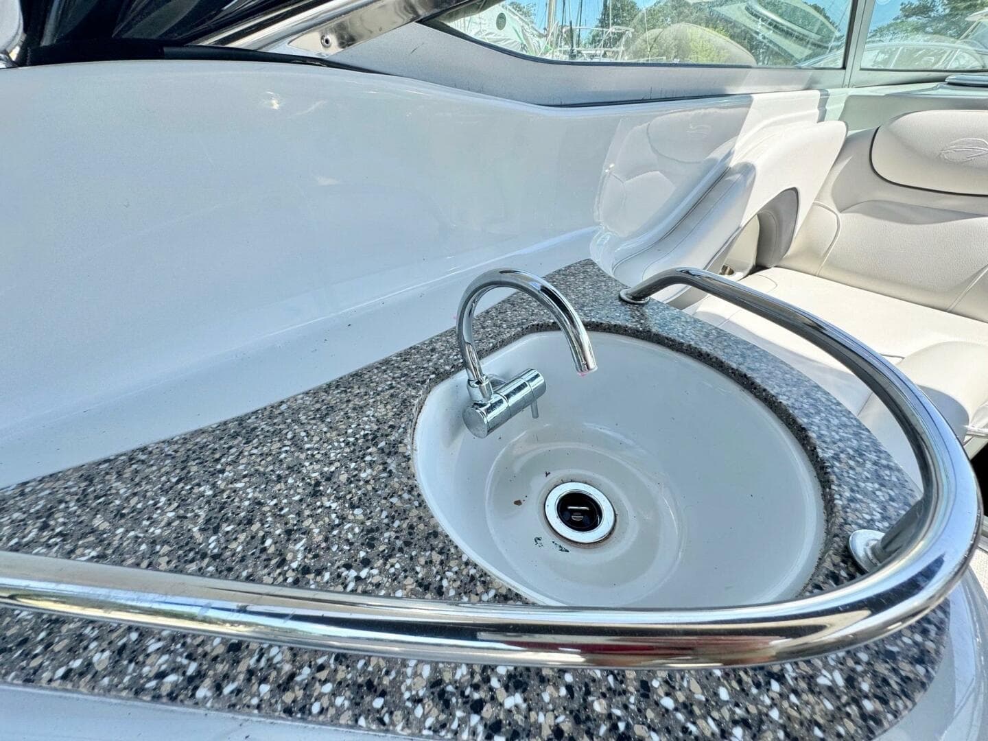 2020 Crownline 264 Cr — photo 95