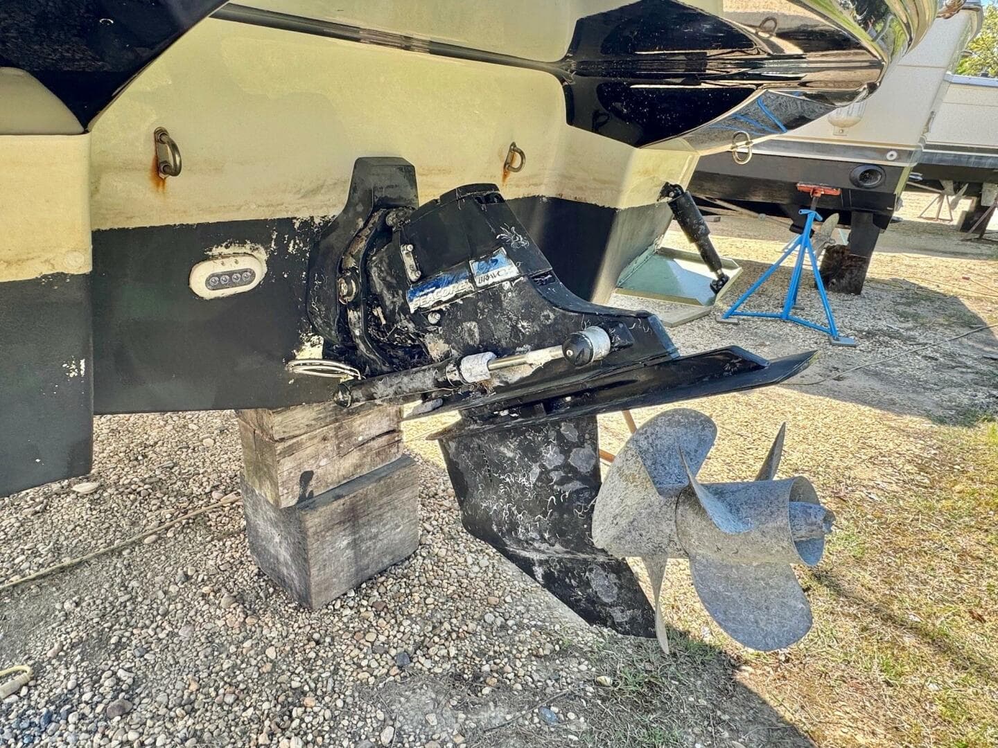 2020 Crownline 264 Cr — photo 8