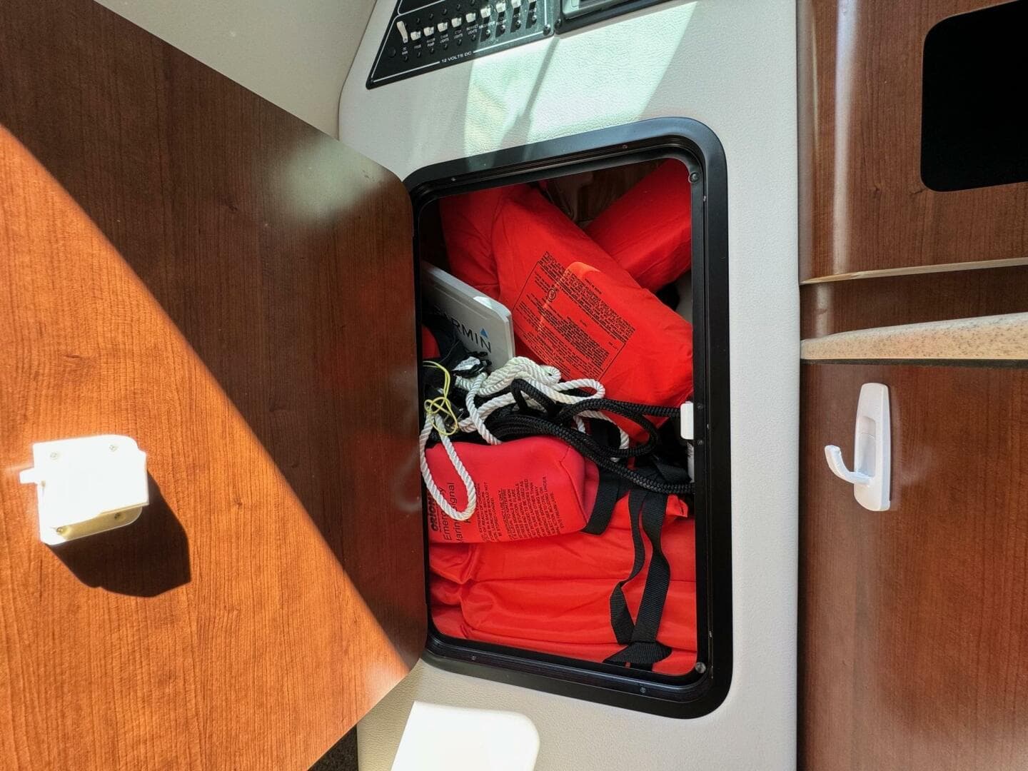 2020 Crownline 264 Cr — photo 123