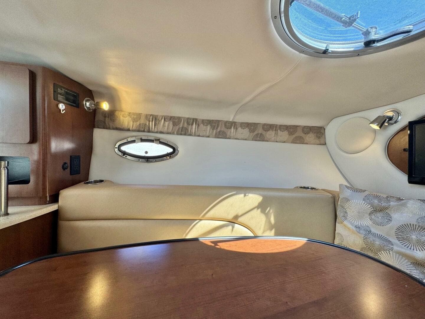 2020 Crownline 264 Cr — photo 135