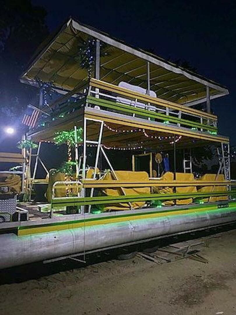 2008 Crest 35 Double Decker — photo 13