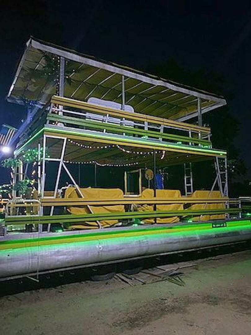 2008 Crest 35 Double Decker — photo 25