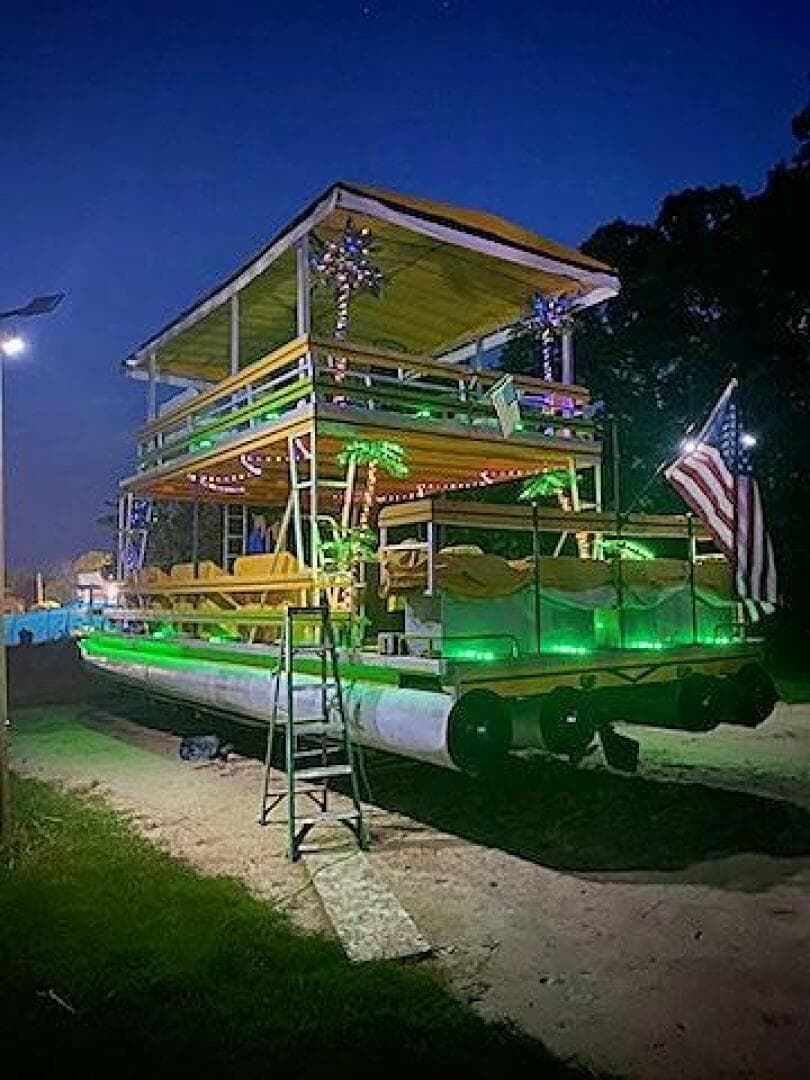 2008 Crest 35 Double Decker — photo 9