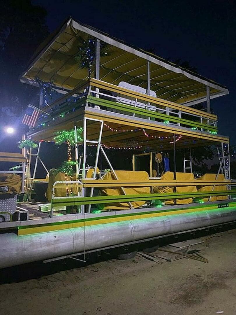 2008 Crest 35 Double Decker — photo 10