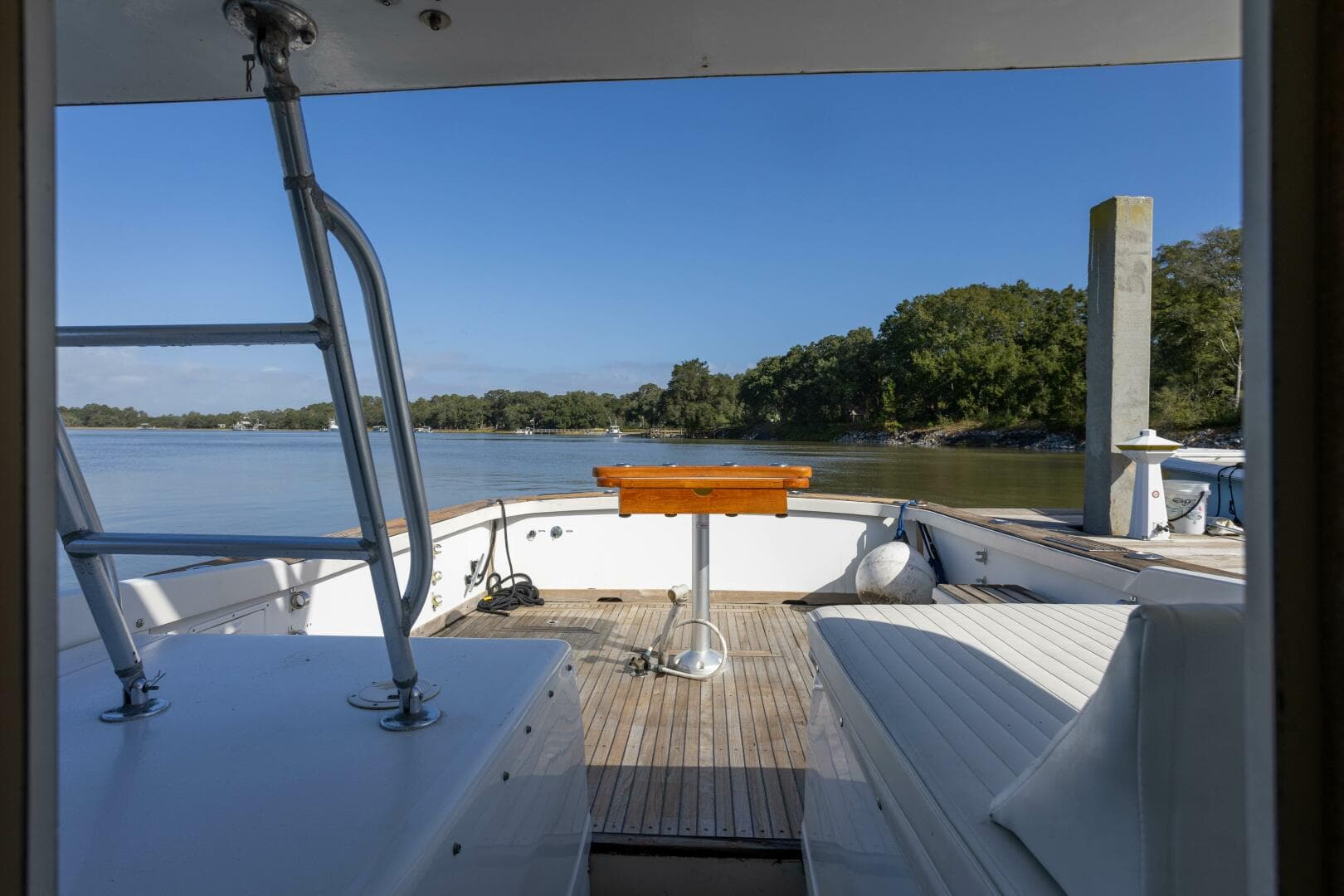 1974 Bertram 31 Sportfisher — photo 14