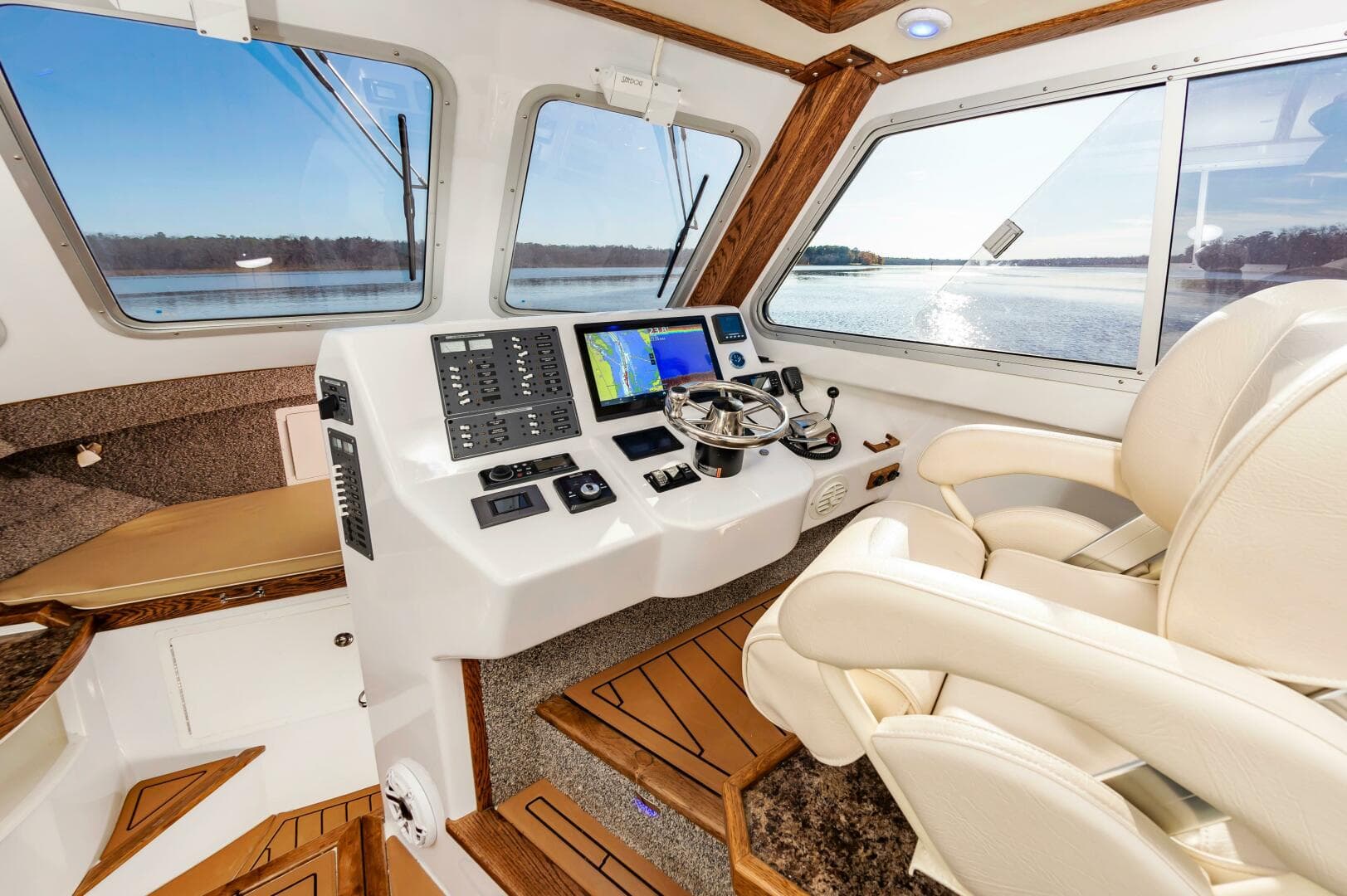 2024 Custom Chesapeake Bay Built Custom 33 — photo 38