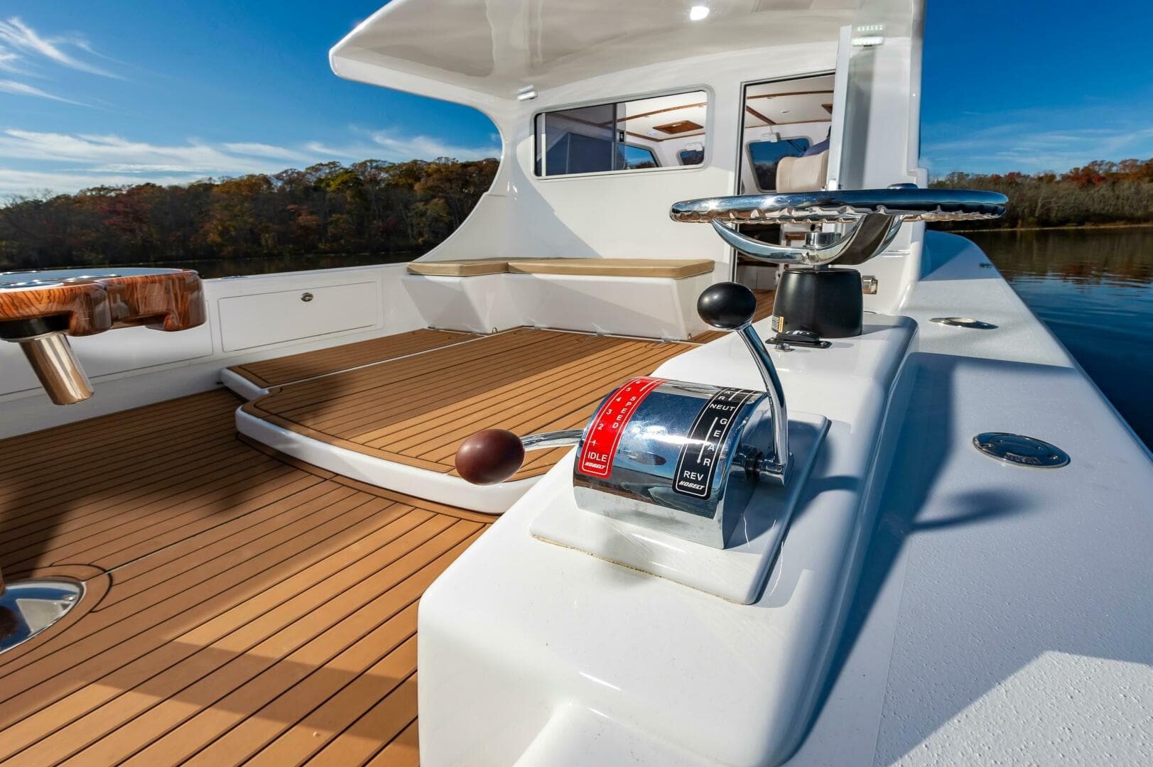 2024 Custom Chesapeake Bay Built Custom 33 — photo 11