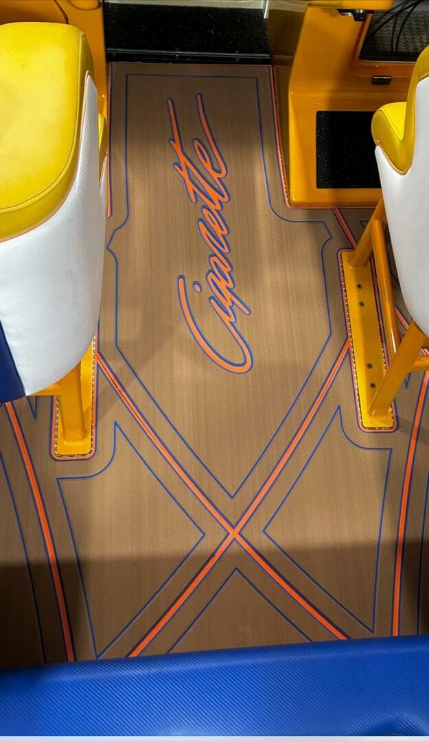 2005 Cigarette 39 Top Gun Unlimited — photo 8