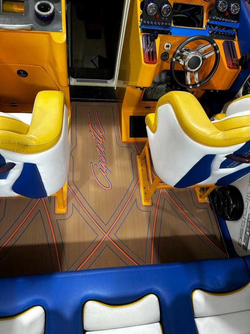 2005 Cigarette 39 Top Gun Unlimited — photo 7