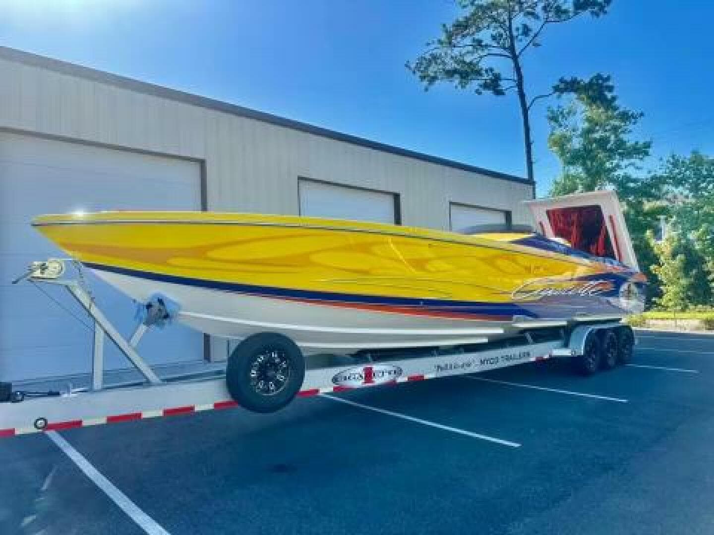 2005 Cigarette 39 Top Gun Unlimited — photo 2