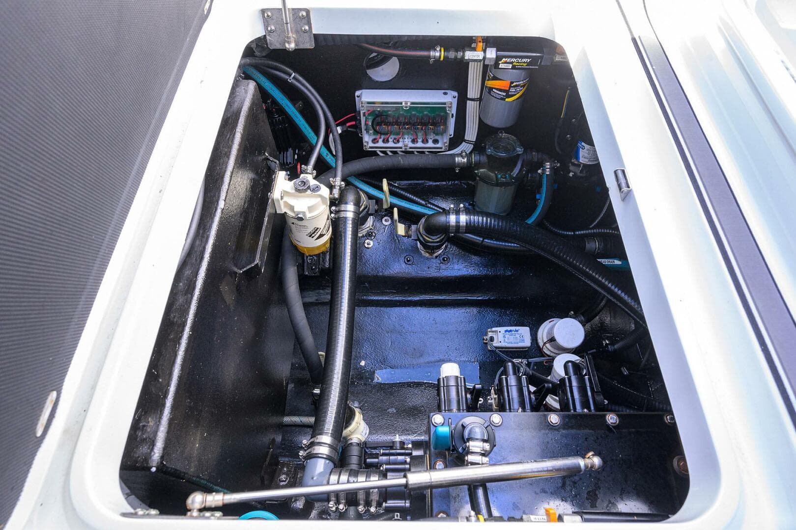 2021 Yellowfin 42 — photo 54