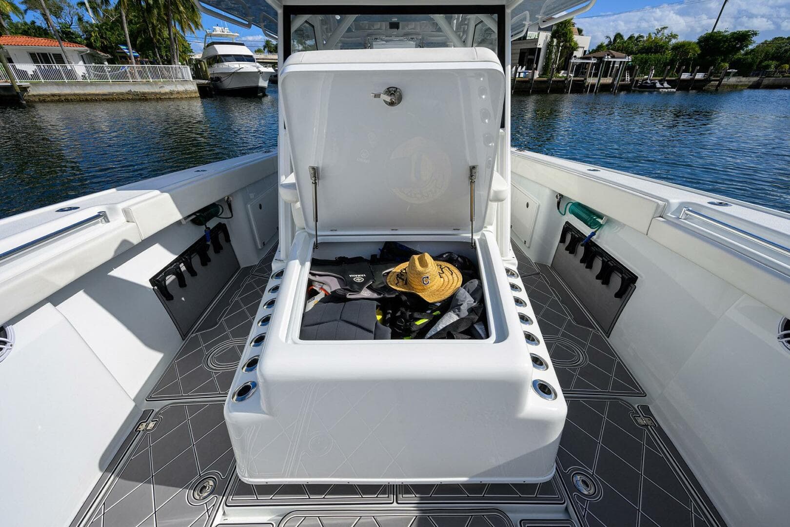 2021 Yellowfin 42 — photo 25