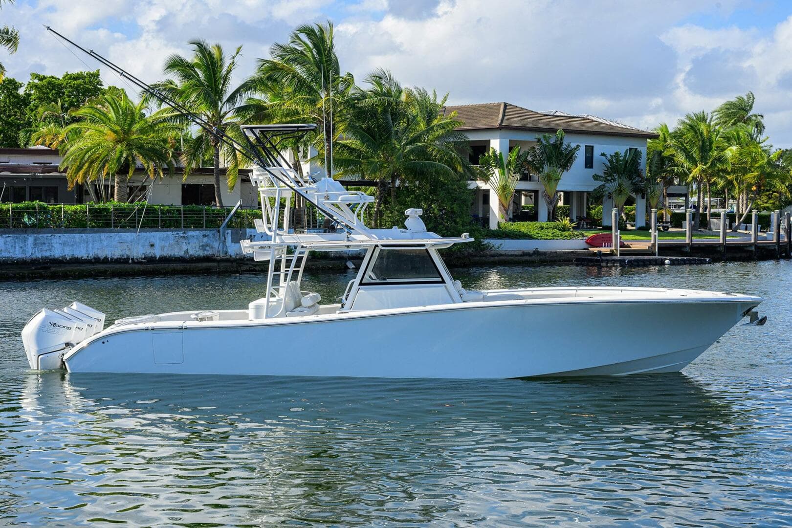 2021 Yellowfin 42 — photo 2