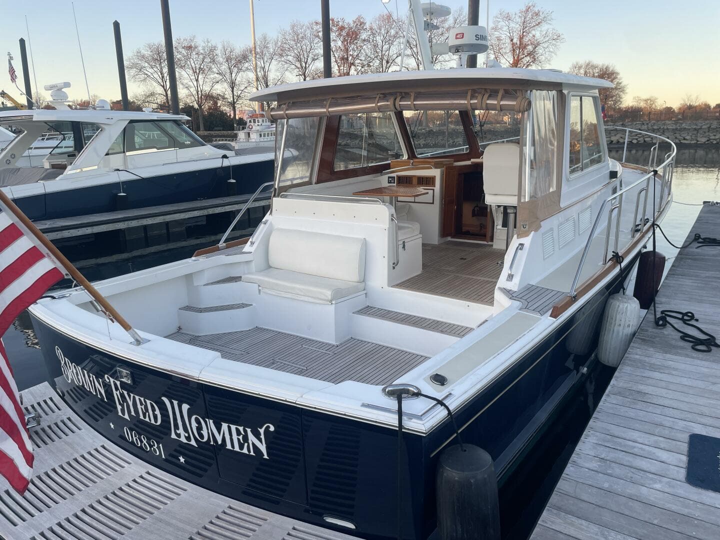 2001 Grand Banks Eastbay 38 HX — photo 19