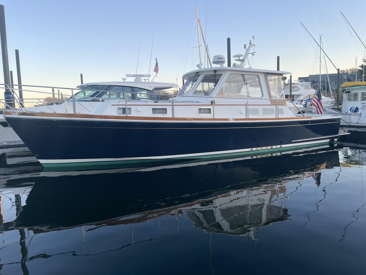 2001 Grand Banks Eastbay 38 HX — photo 11