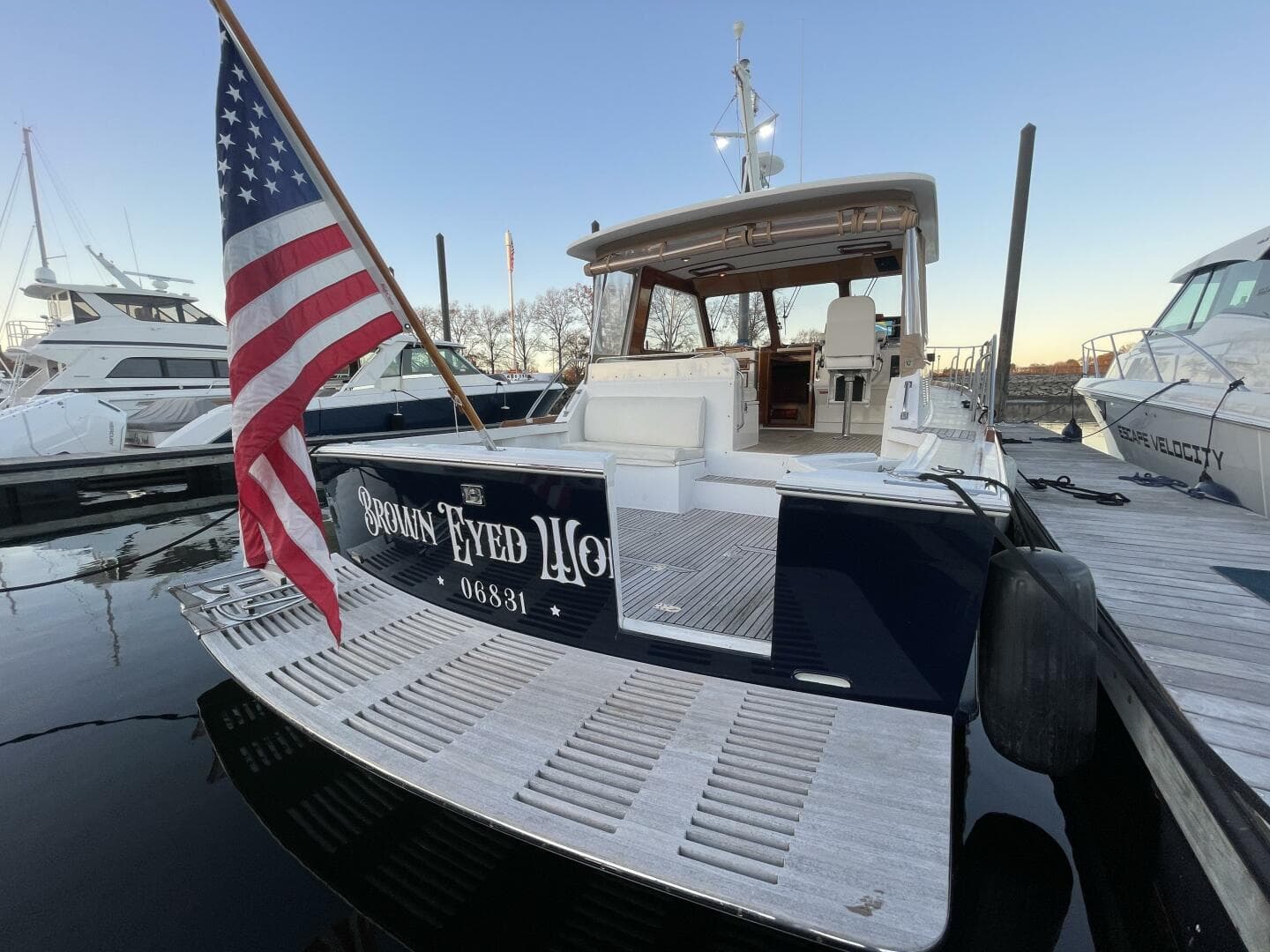 2001 Grand Banks Eastbay 38 HX — photo 21