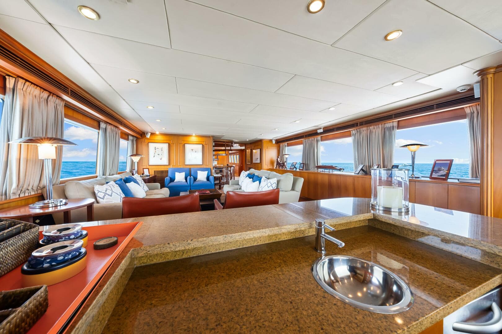 1996 Palmer Johnson Tri-Deck FB — photo 47