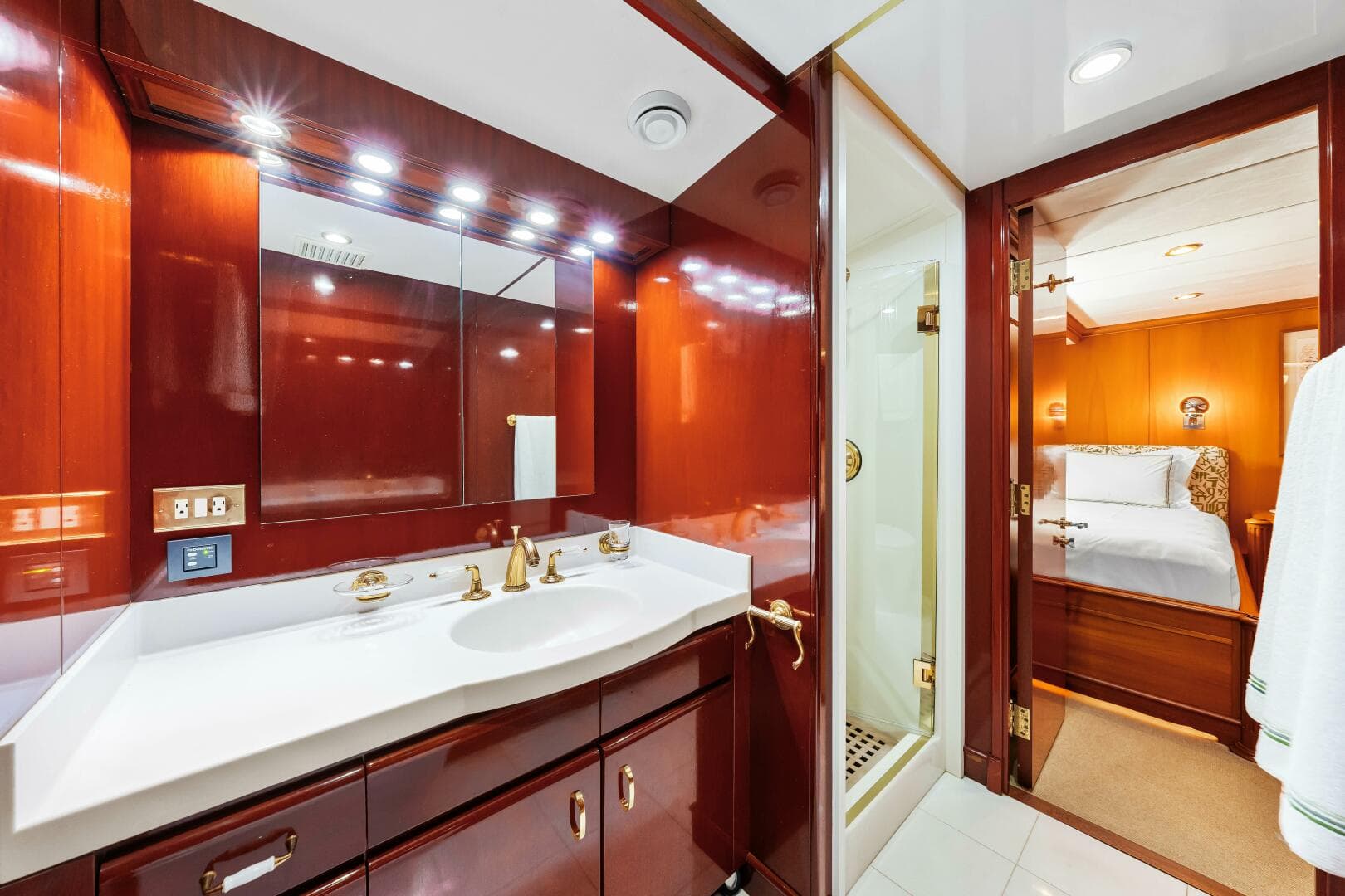 1996 Palmer Johnson Tri-Deck FB — photo 70