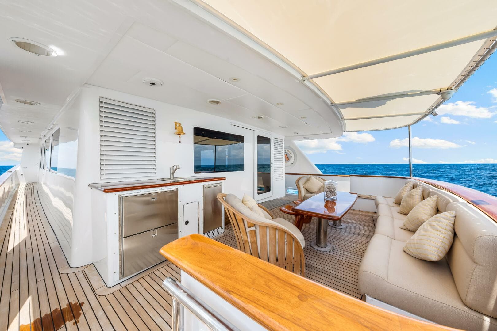 1996 Palmer Johnson Tri-Deck FB — photo 28