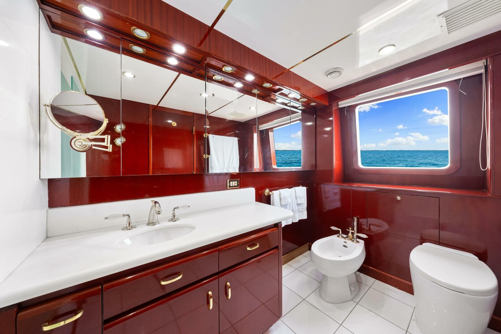 1996 Palmer Johnson Tri-Deck FB — photo 63