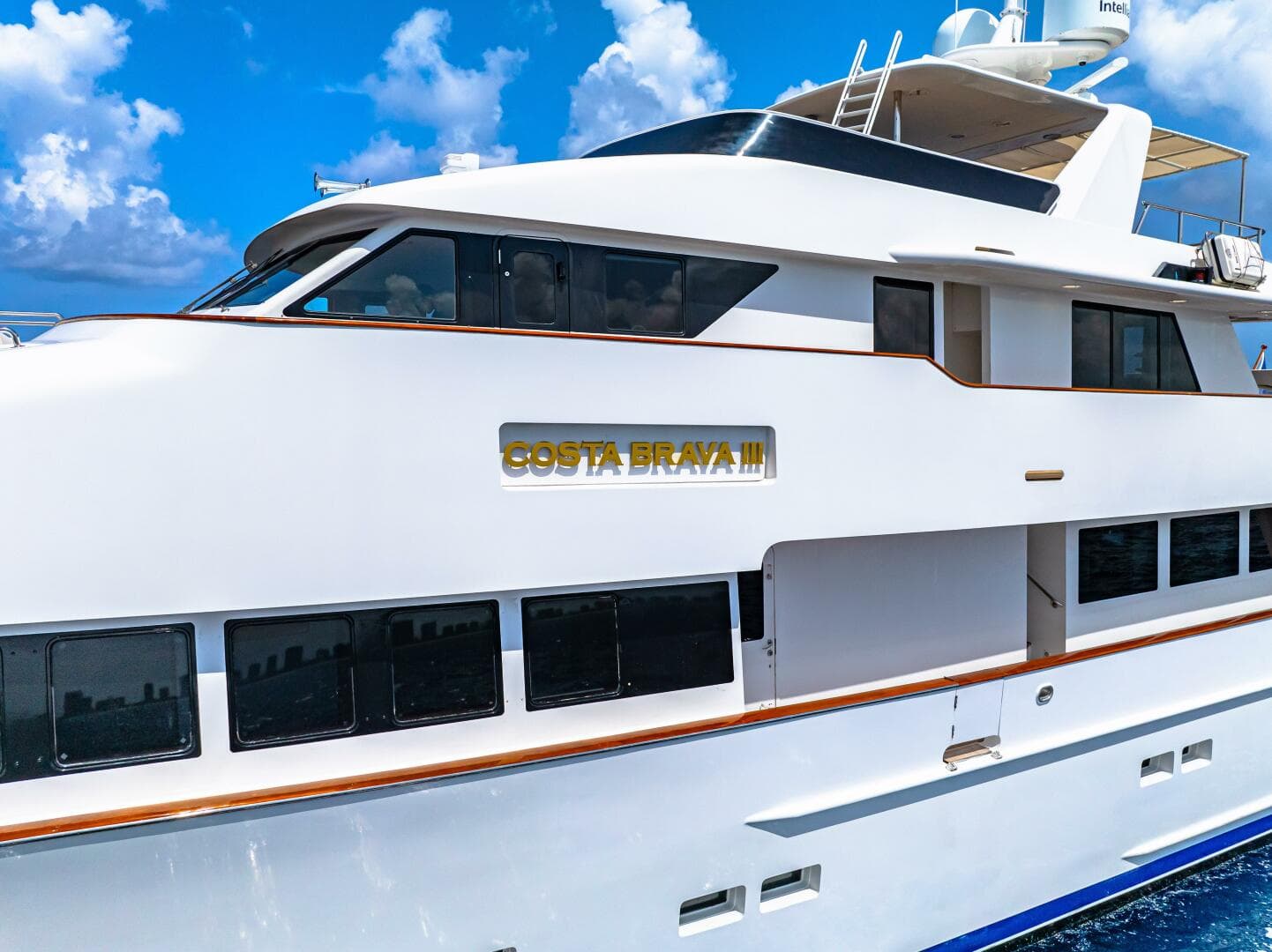 1996 Palmer Johnson Tri-Deck FB — photo 22