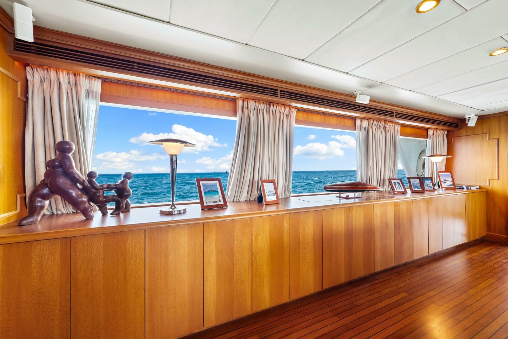 1996 Palmer Johnson Tri-Deck FB — photo 48