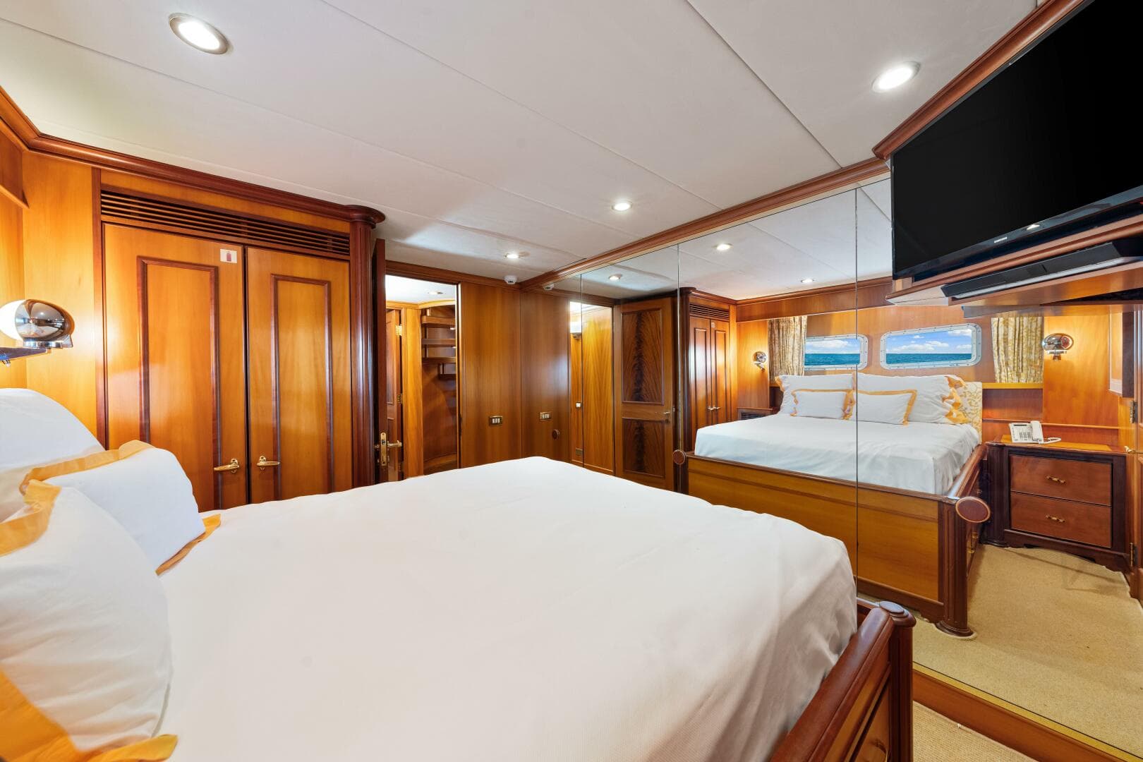 1996 Palmer Johnson Tri-Deck FB — photo 75