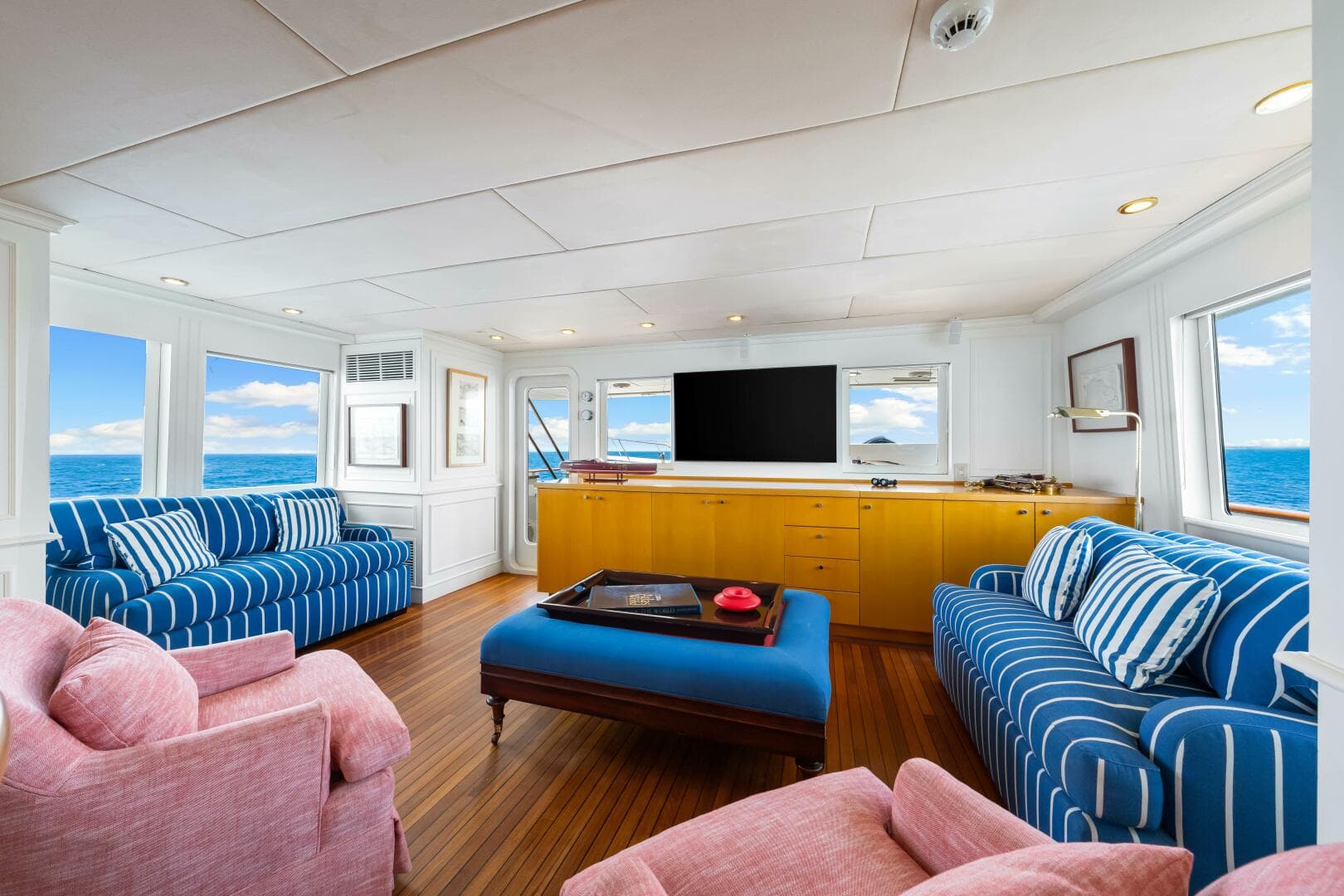 1996 Palmer Johnson Tri-Deck FB — photo 80