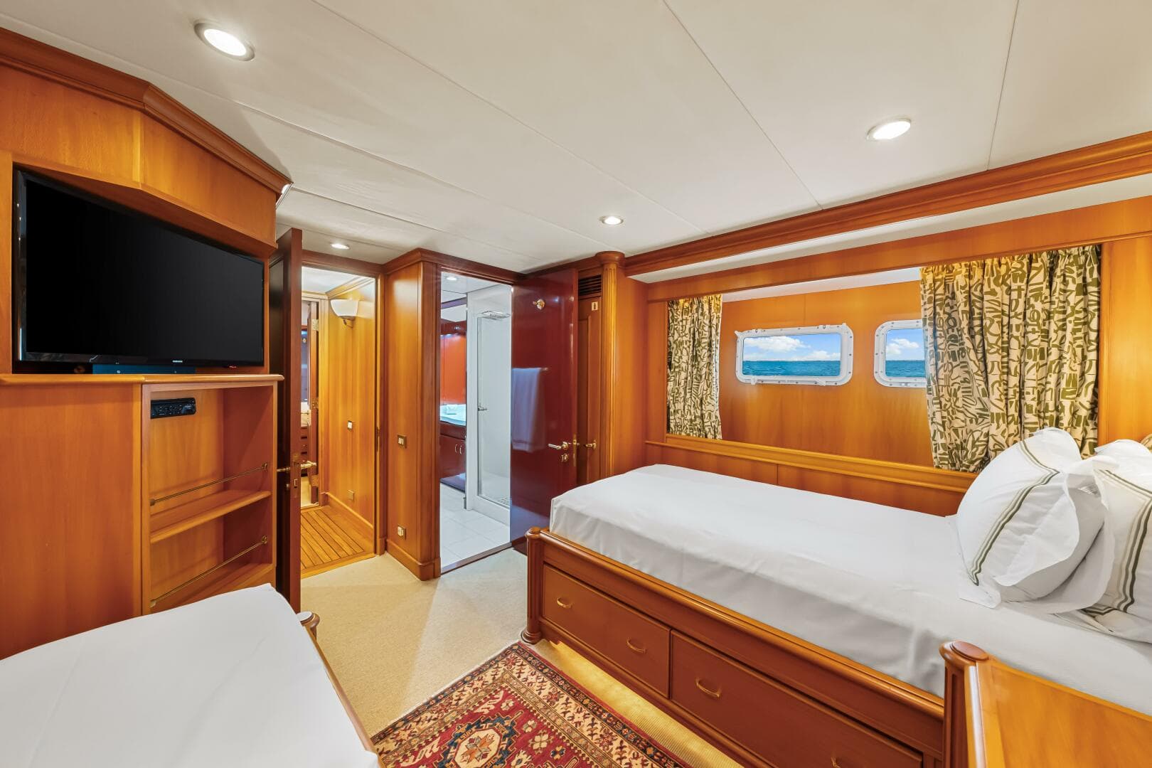 1996 Palmer Johnson Tri-Deck FB — photo 69