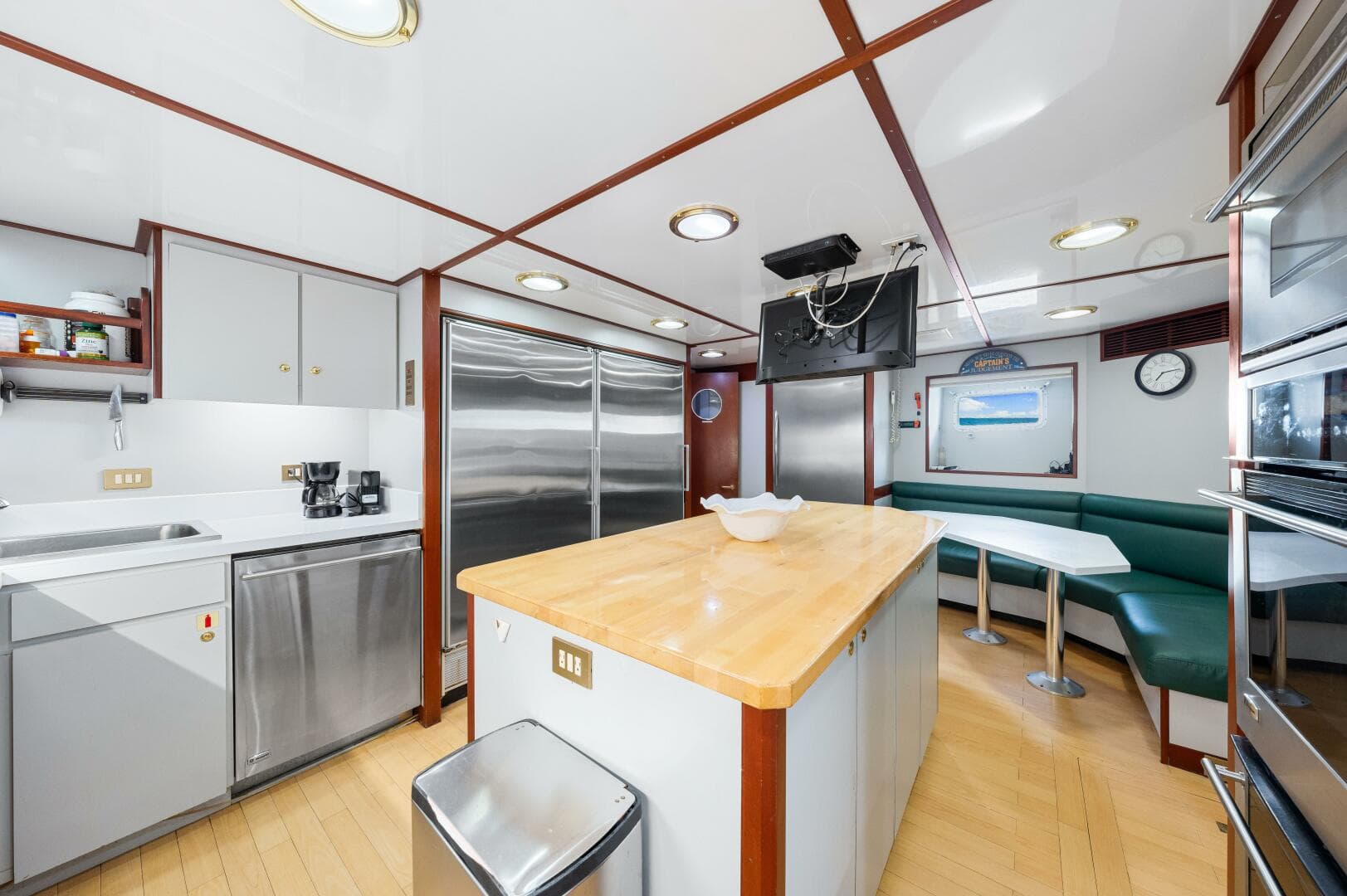 1996 Palmer Johnson Tri-Deck FB — photo 122