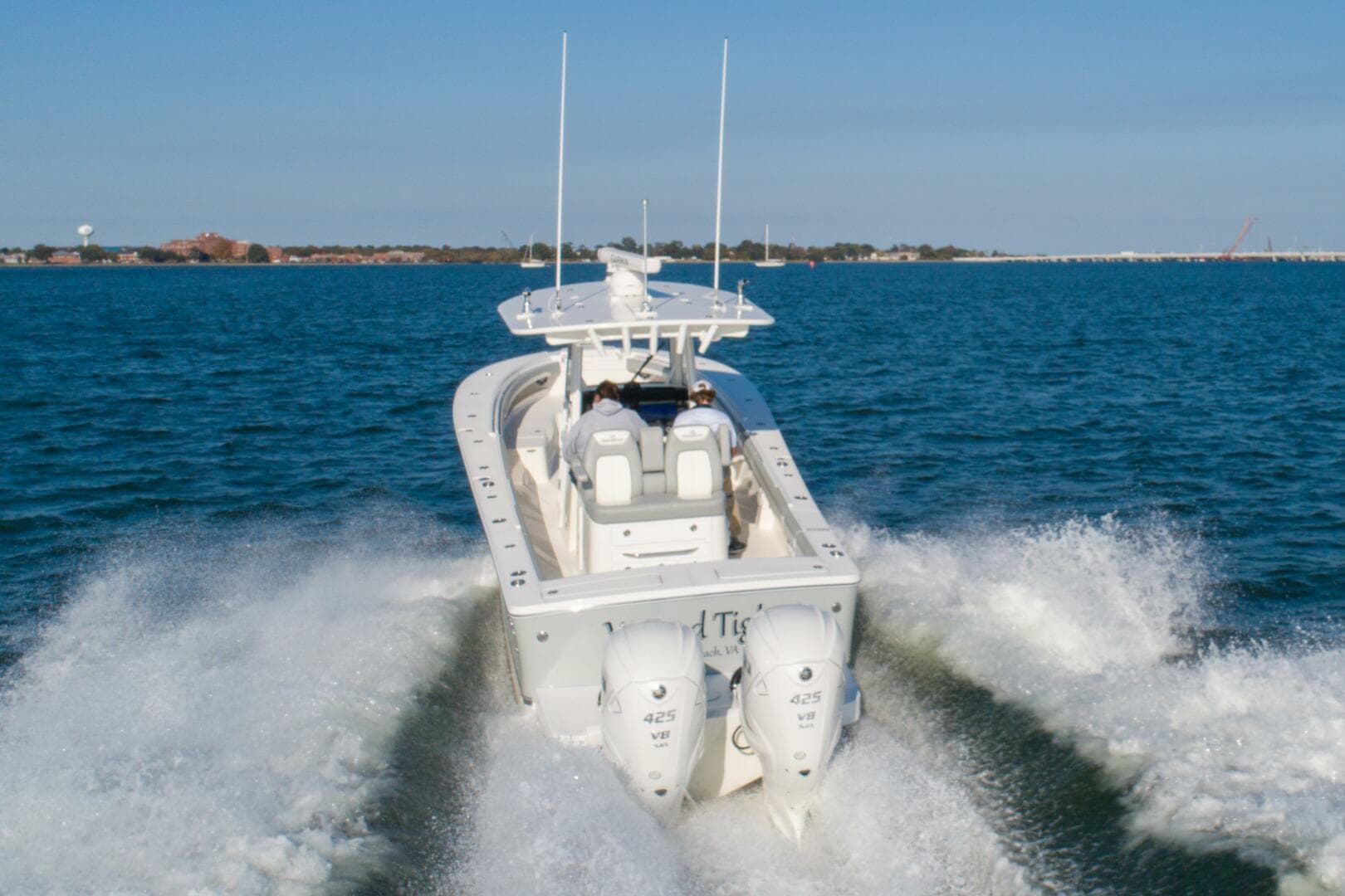 2021 Regulator 34 Center Console — photo 3