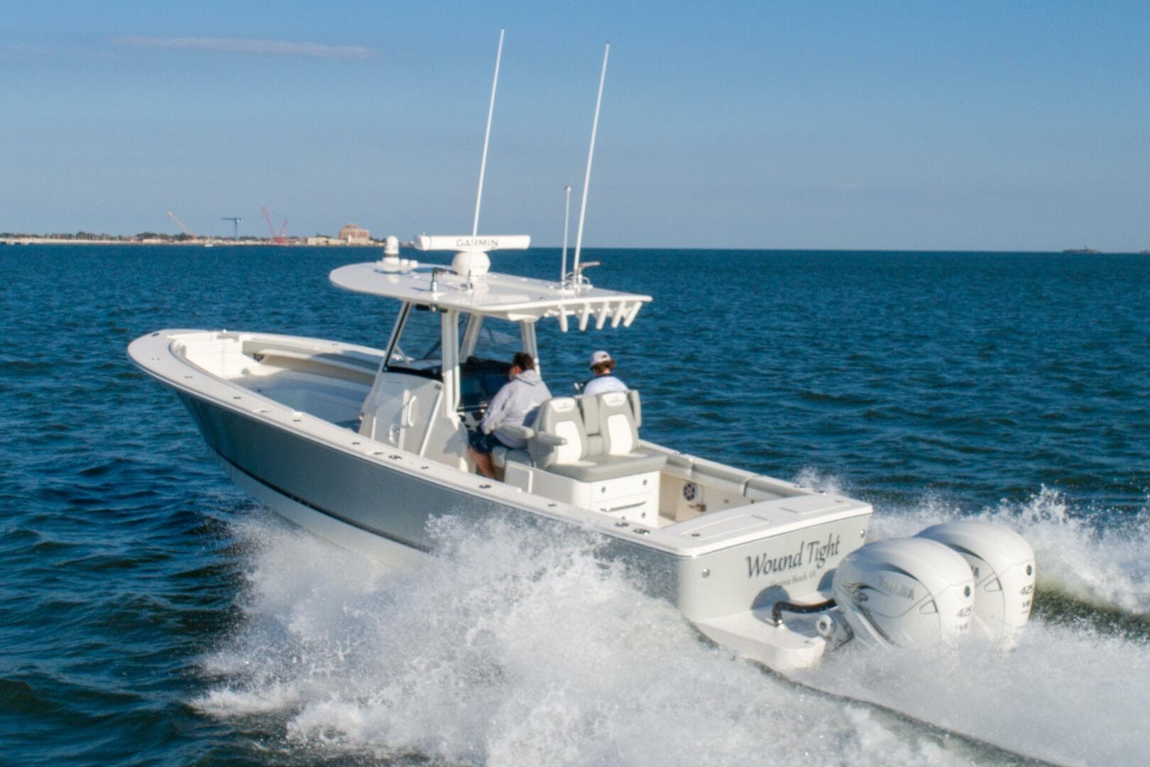 2021 Regulator 34 Center Console — photo 31