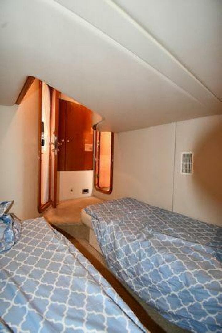 1997 Sunseeker Camargue 47 — photo 53