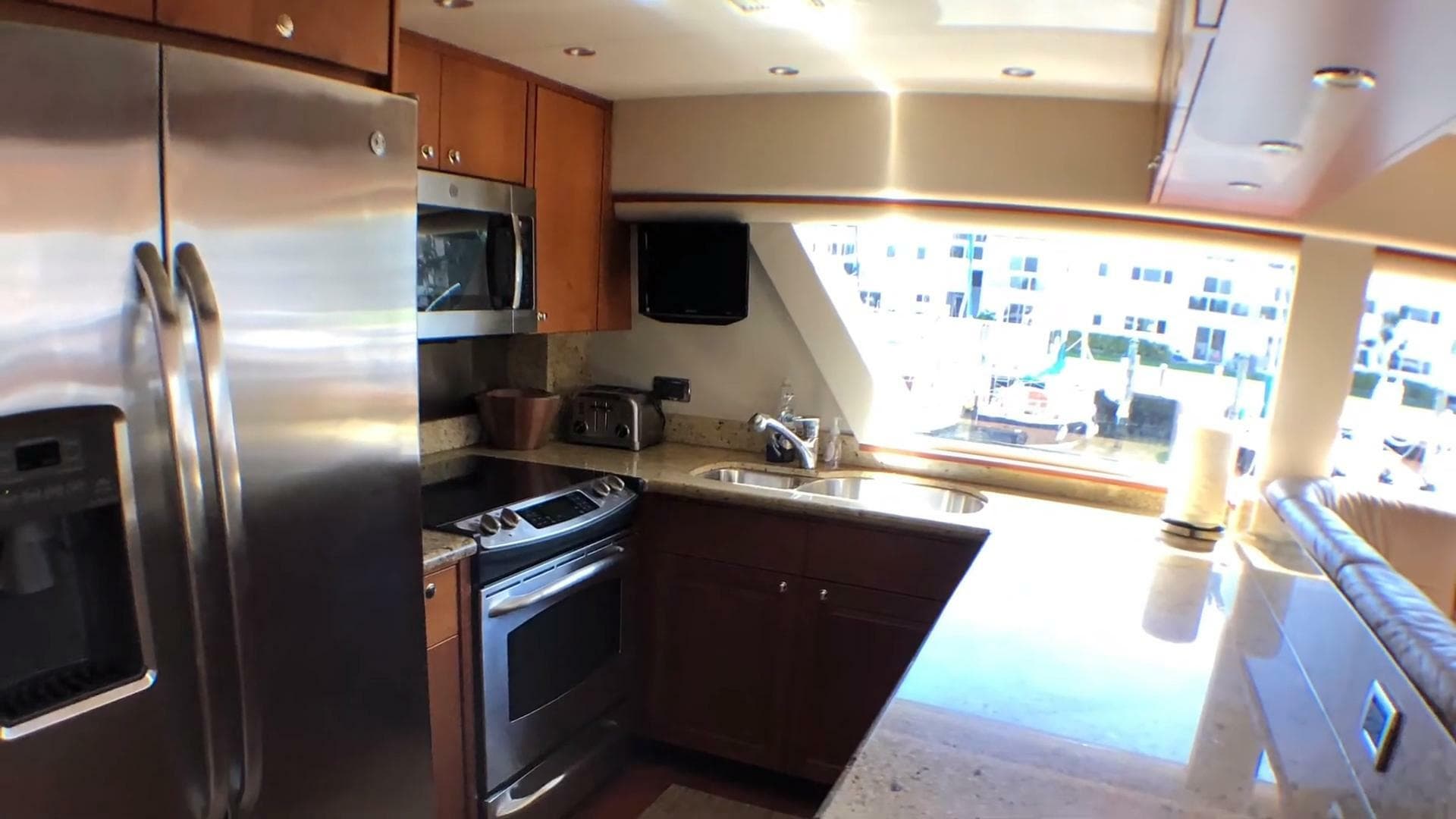 2008 Pacific Mariner 85 — photo 33