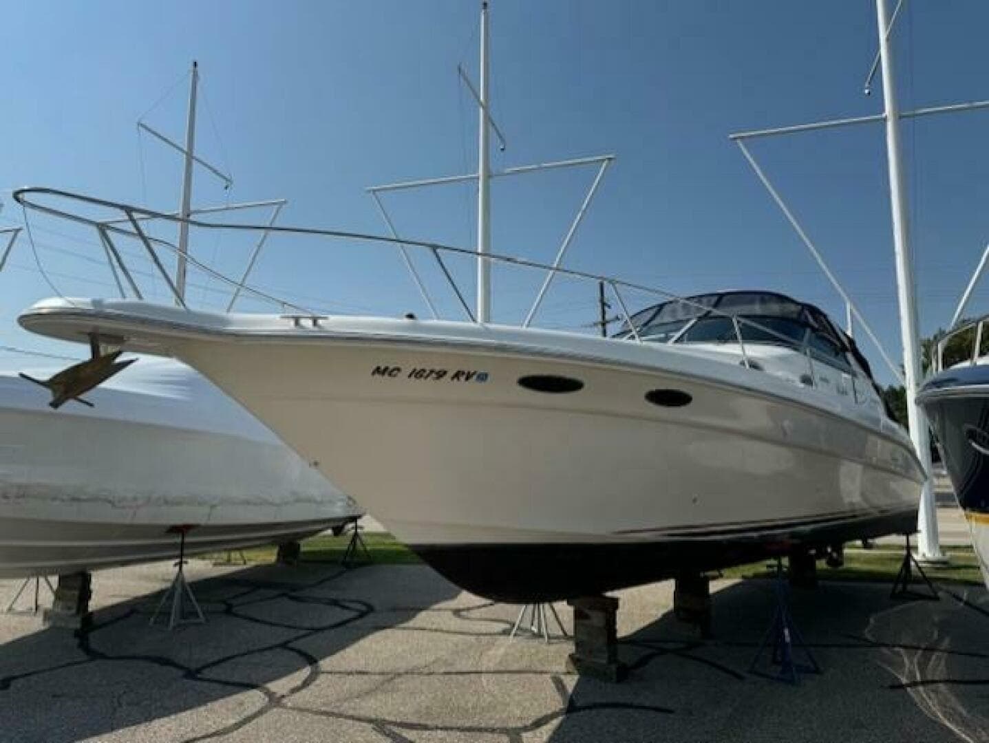 1999 Sea Ray 330 Sundancer — photo 1