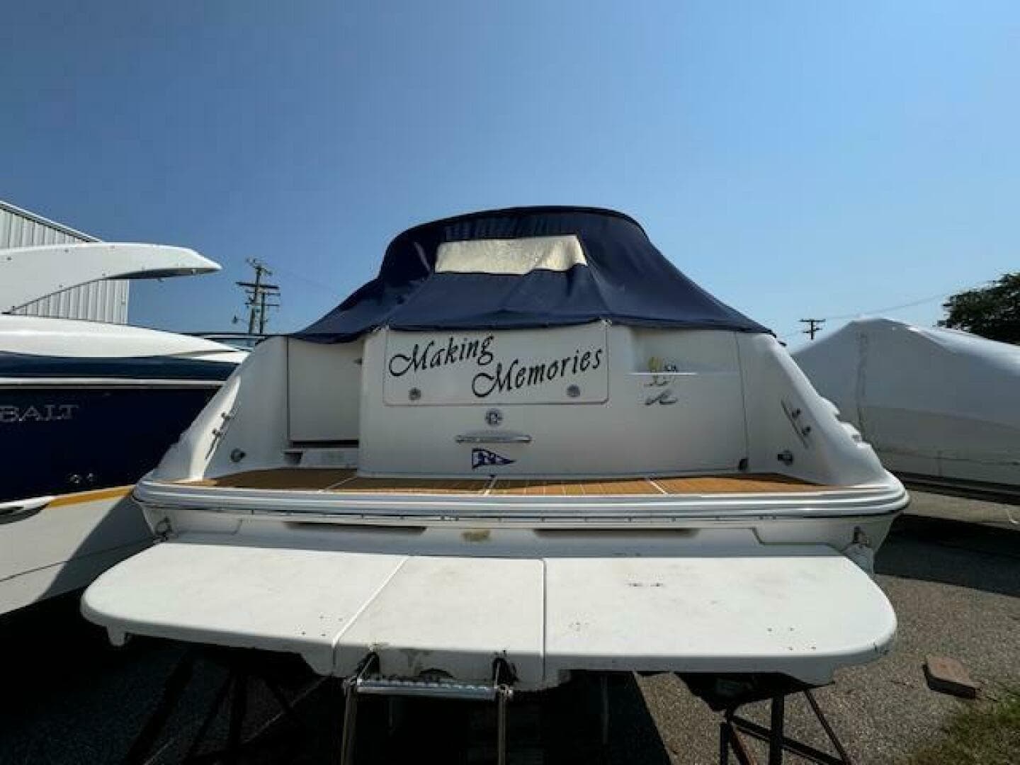 1999 Sea Ray 330 Sundancer — photo 16