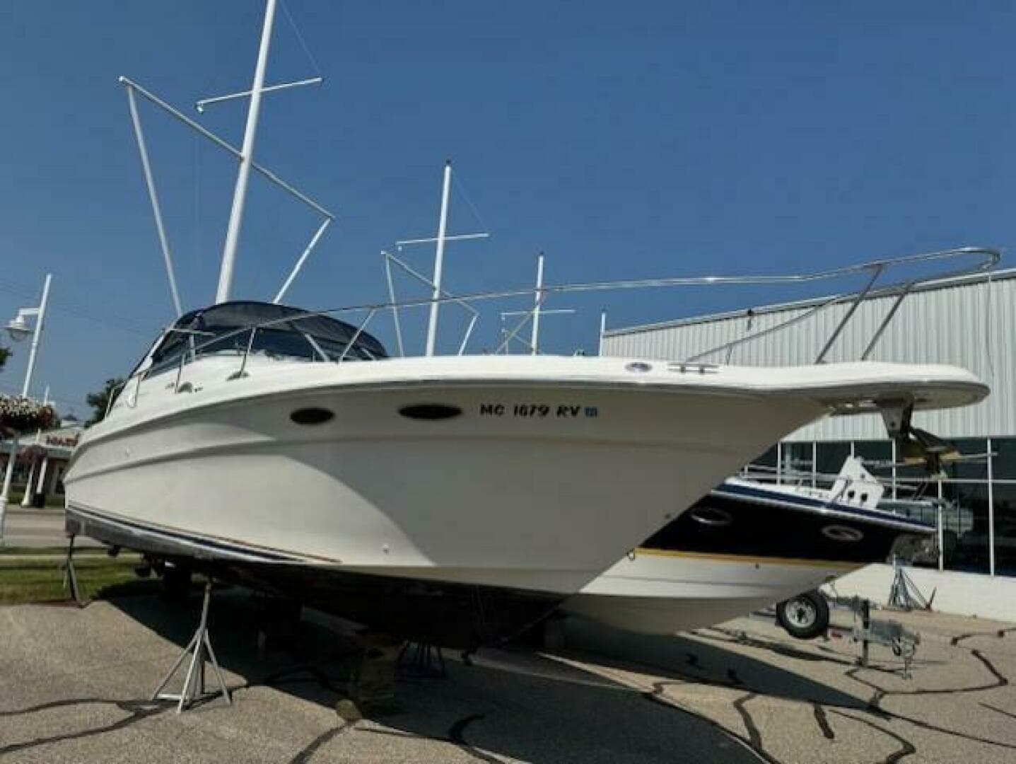 1999 Sea Ray 330 Sundancer — photo 3
