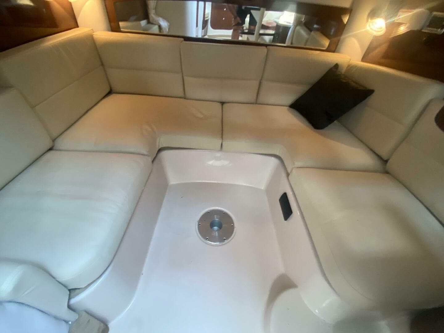 2018 Four Winns 355 Vista — photo 21