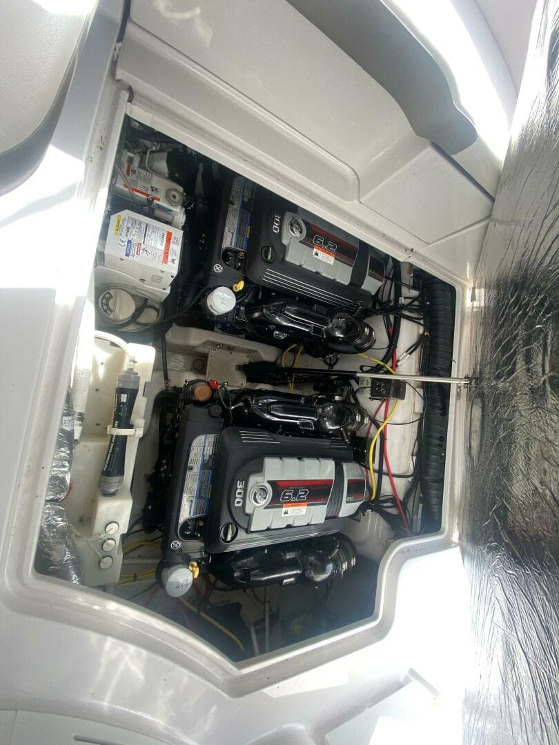 2018 Four Winns 355 Vista — photo 24