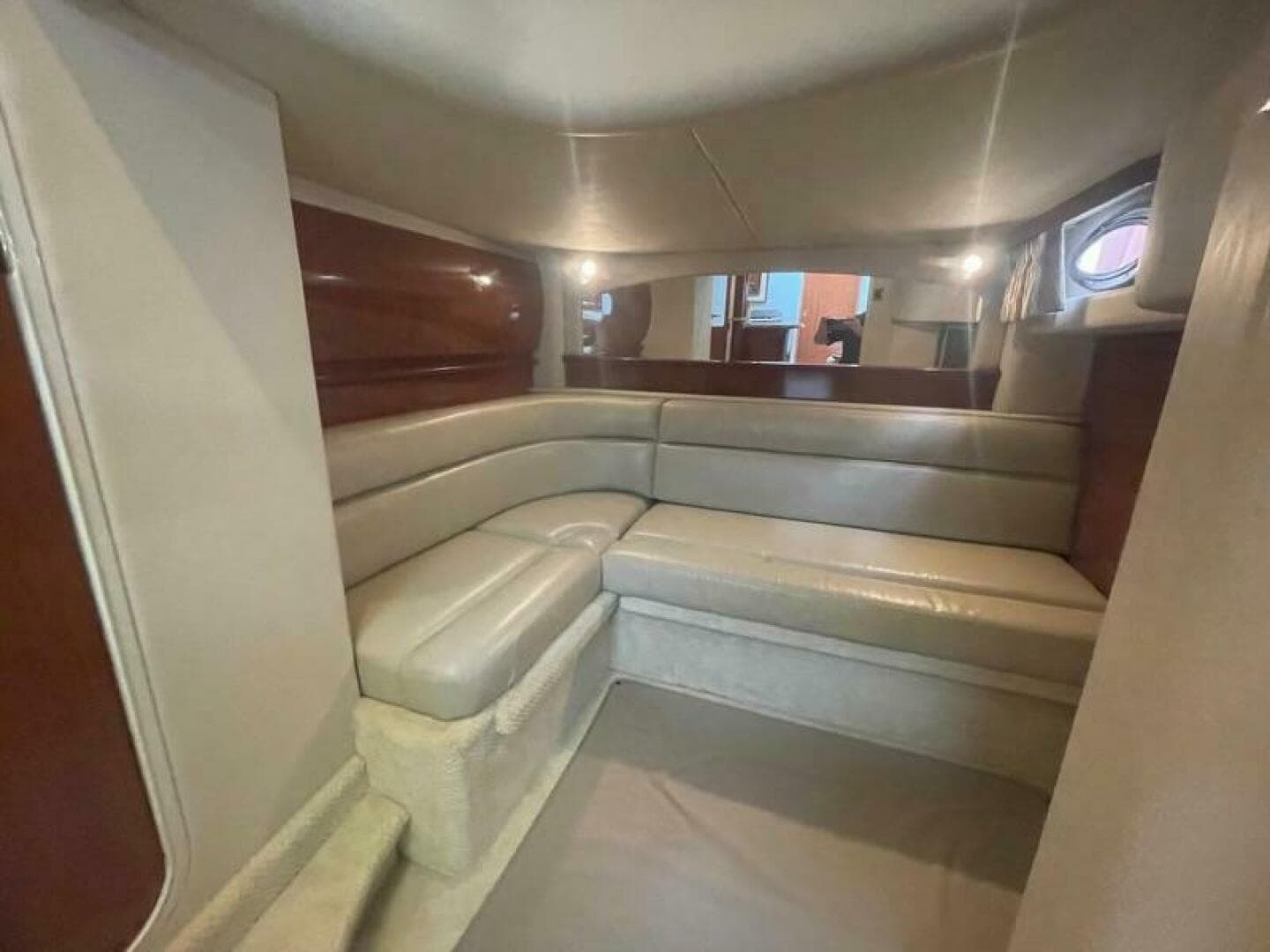 2005 Sea Ray 420 Sundancer — photo 12