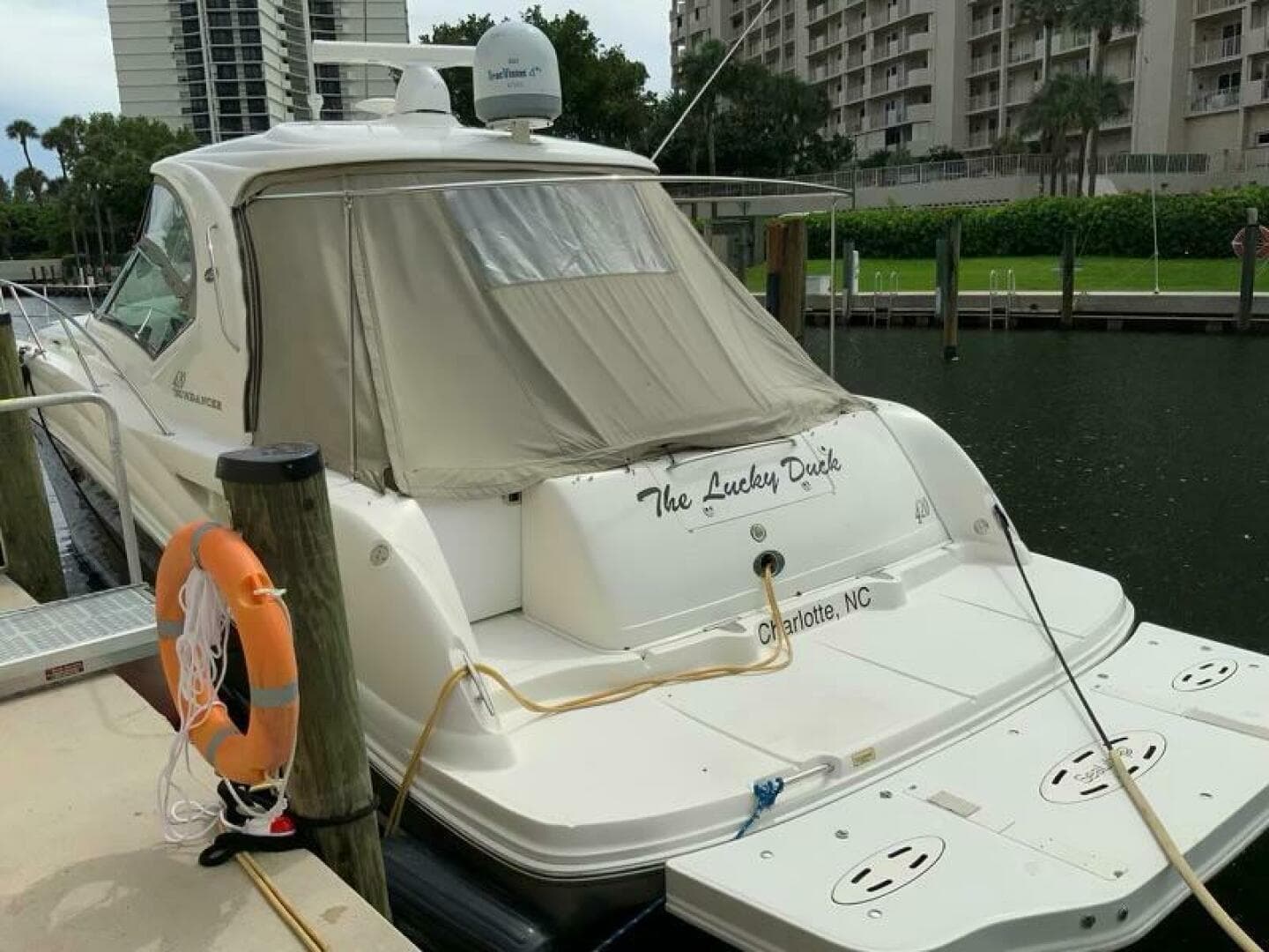 2005 Sea Ray 420 Sundancer — photo 3