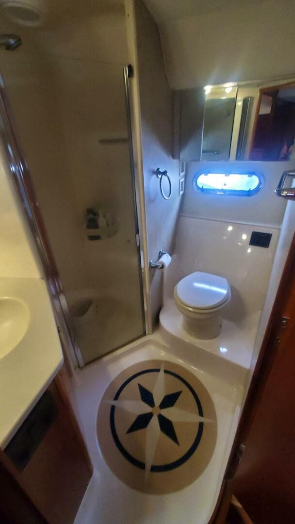 2001 Tiara — photo 19