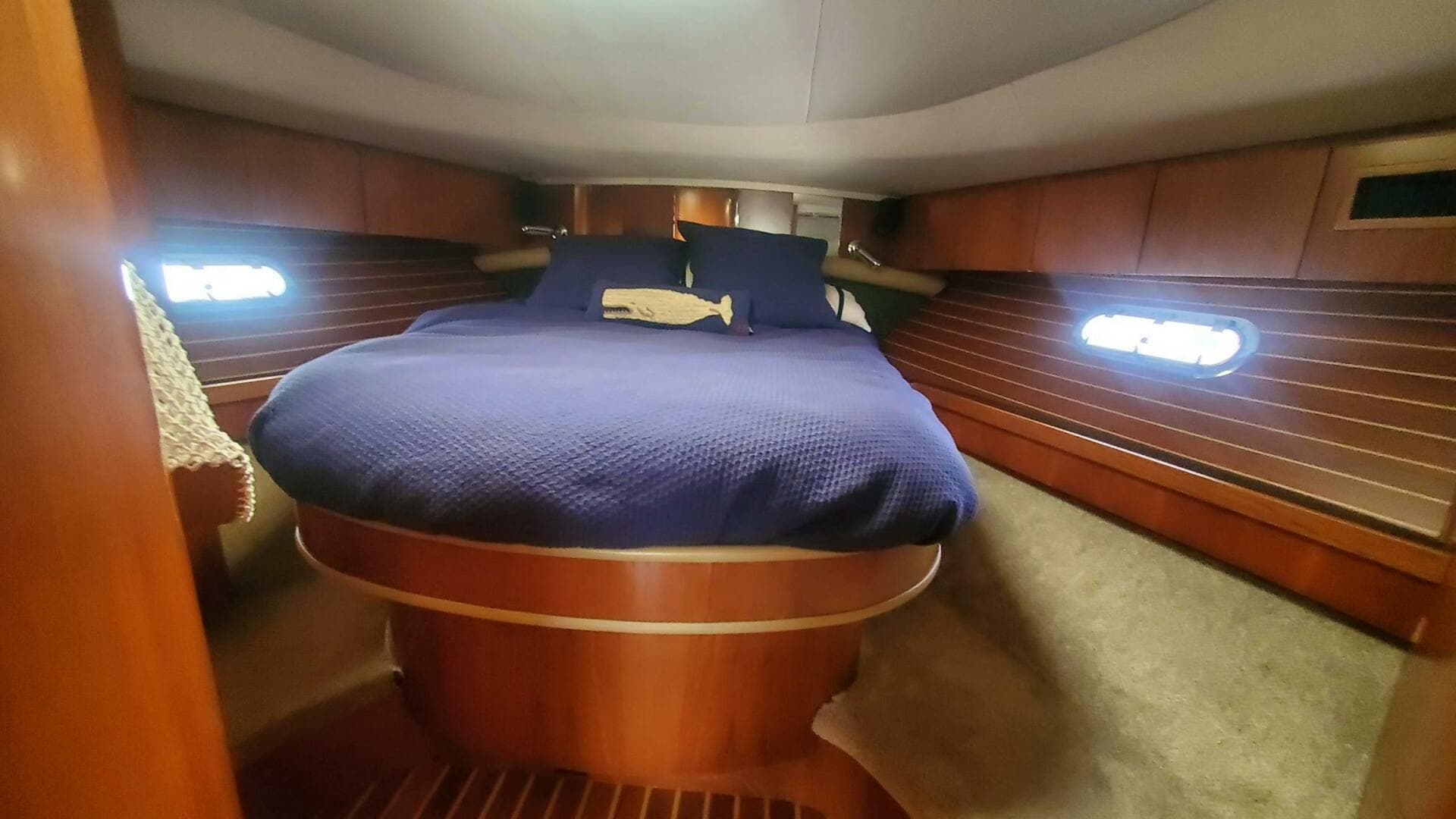 2001 Tiara — photo 16