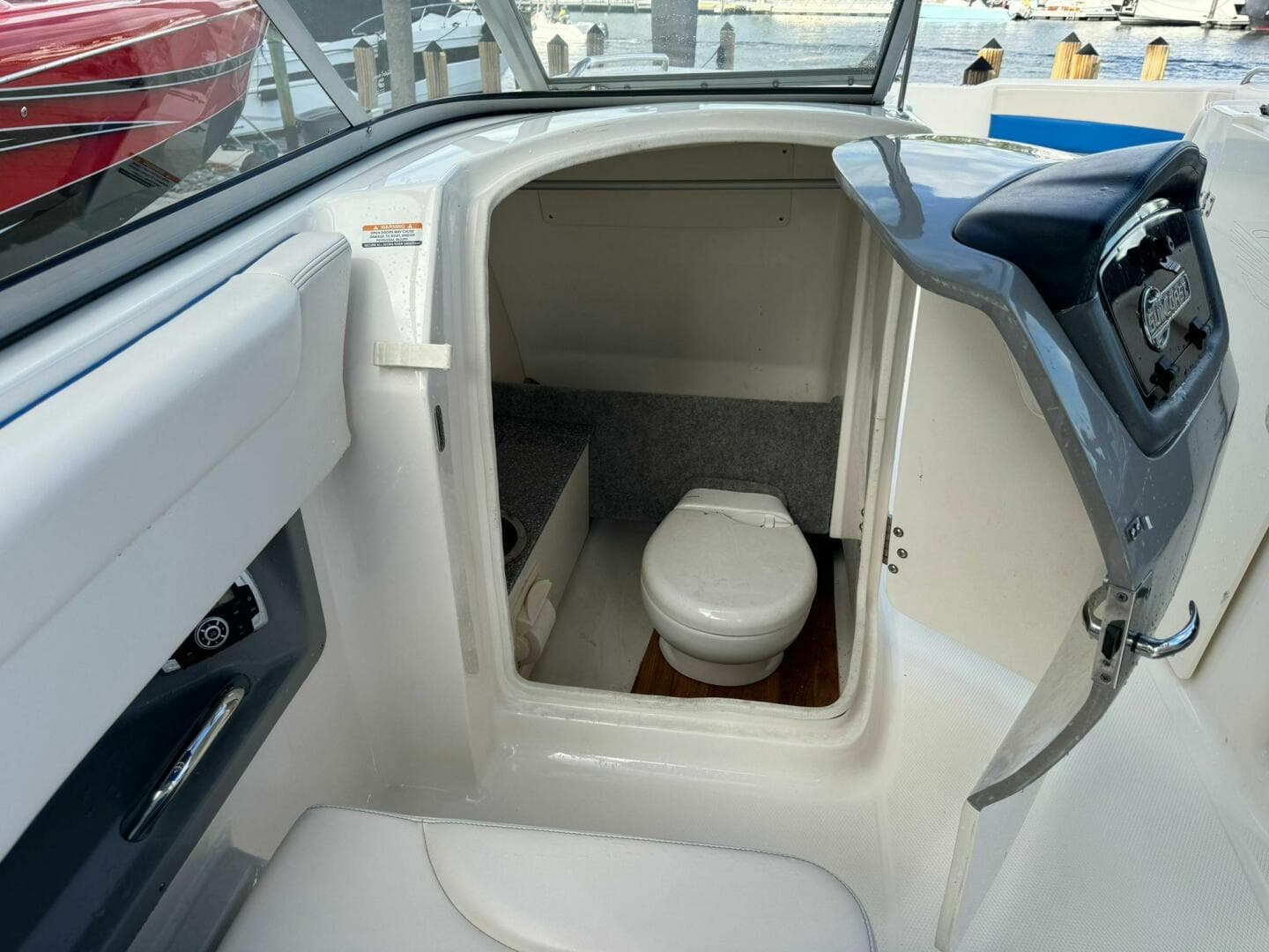 2017 Chaparral 250 Suncoast — photo 16