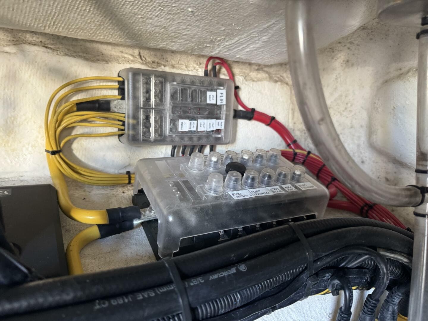 2023 Front Runner 36 CC — photo 28